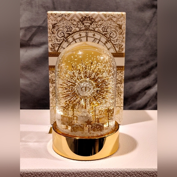 NIB CHRISTIAN DIOR 2024 SNOW GLOBE - Picture 10 of 14